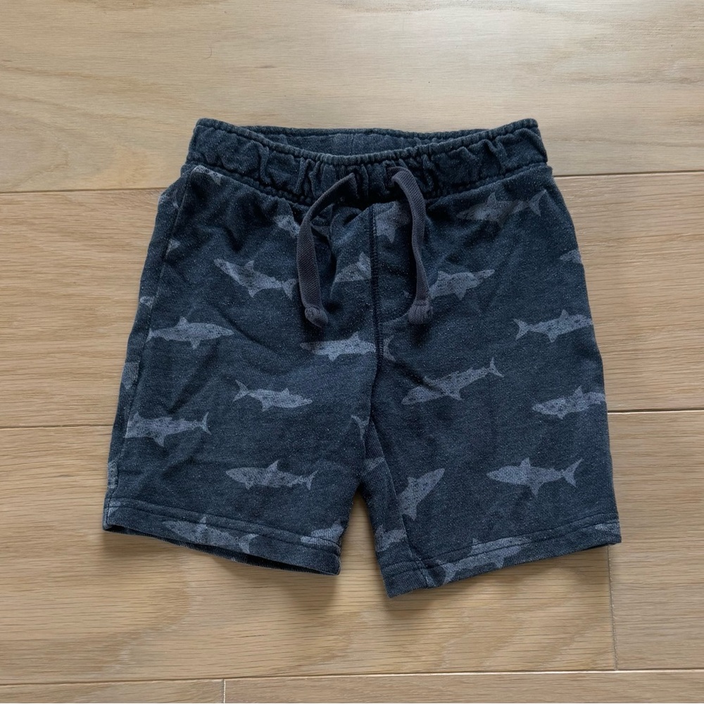 Old Navy toddler boy blue shark shorts size 3T